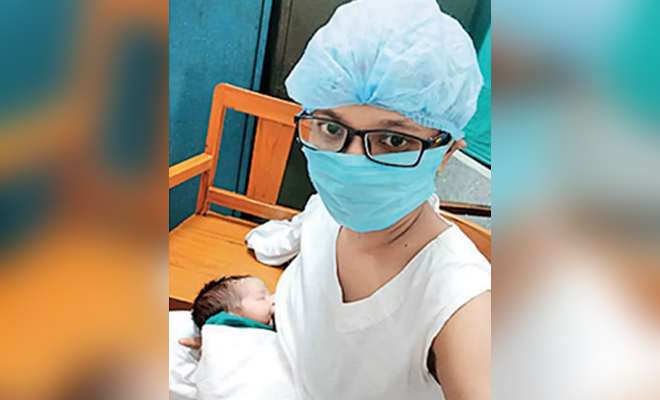 FI Selfless Nurses Breastfeeds Another Woman’s Baby