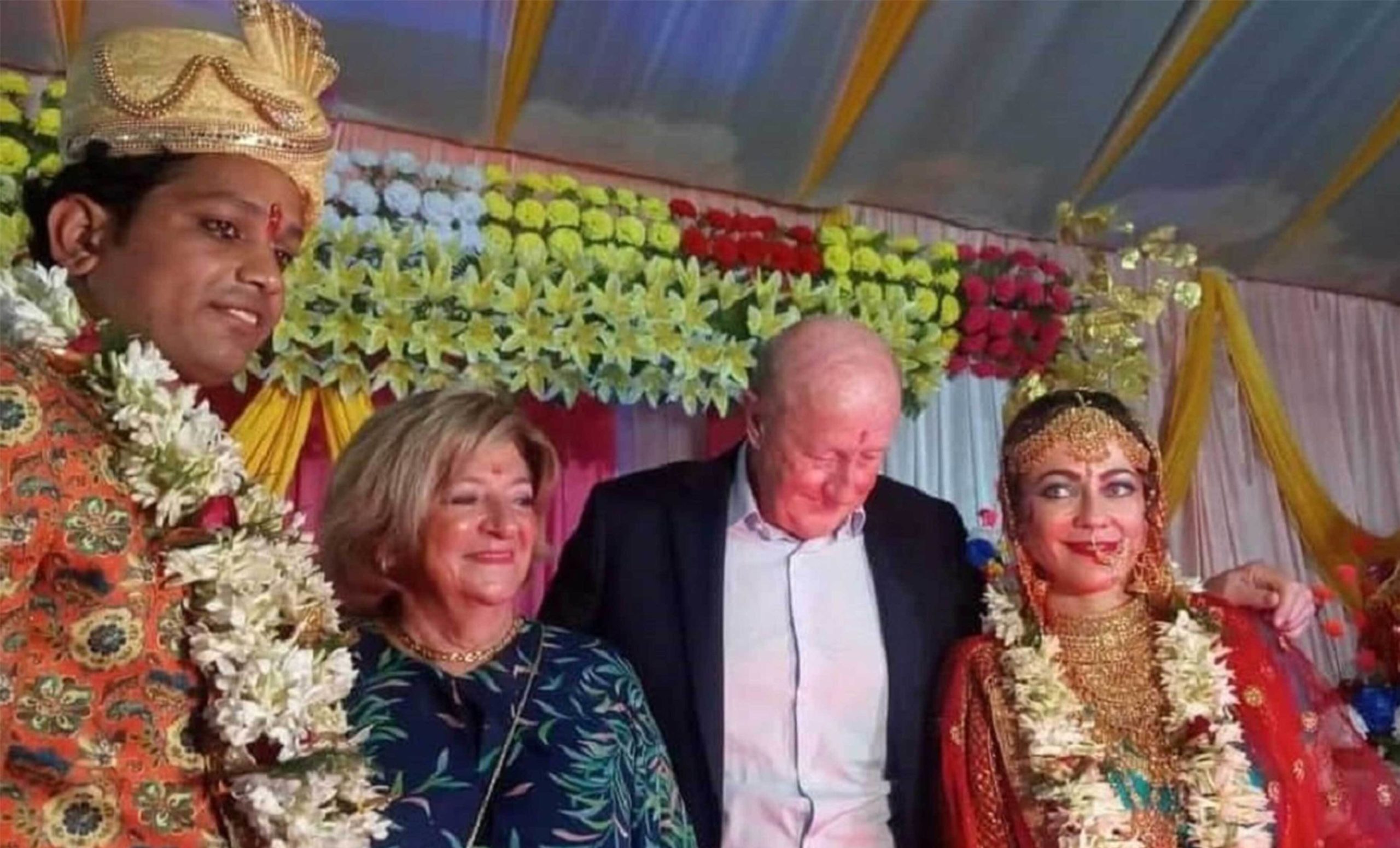 French Woman And A Bihari Tour Guide Get Married In Small Indian Town, Find Well-Wishers From All Over!