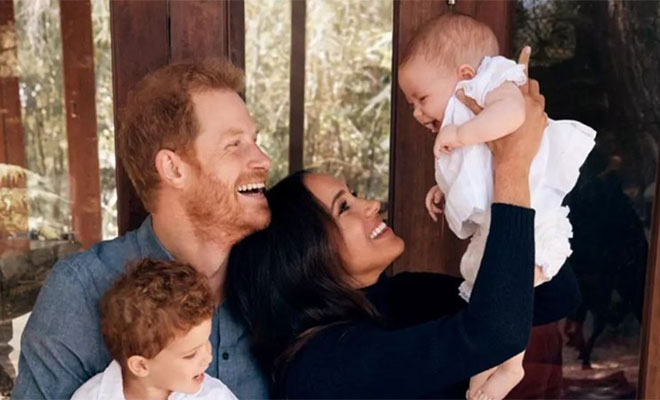 Meghan Markle And Prince Harry Share Christmas Card With Family Photo, Little Lilibet Looks Adorable