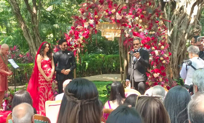 First Glimpse From Farhan Akhtar And Shibani Dandekar’s Wedding Shows Off Shibani’s Unexpected Hatke Shaadi Outfit
