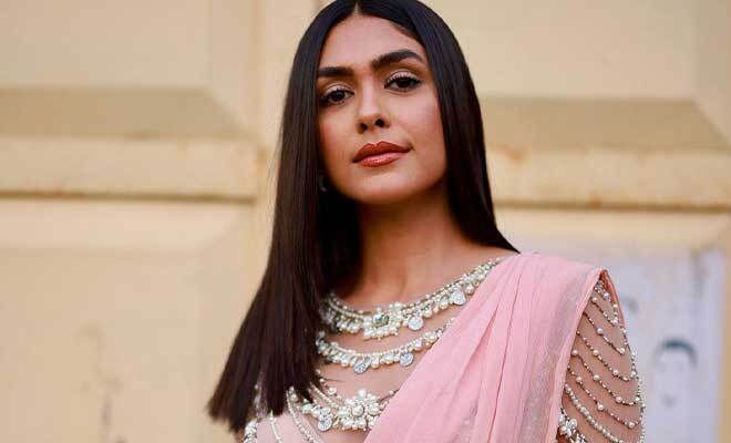 Mrunal Thakur Schooled Troll Advising Her To ‘Reduce Lower Part’ On Body Positivity. People Are So Annoying Mrunal Thakur Schooled Troll Advising Her To ‘Reduce Lower Part’ On Body Positivity. People Are So Annoying