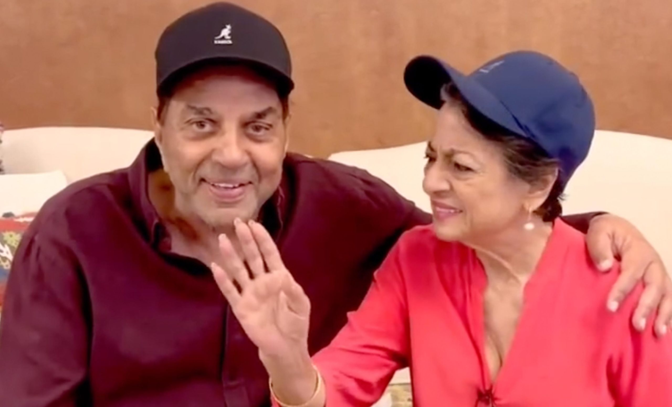 Dharmendra And Tanuja Reminisce About Their Golden Days And Late Actress Nutan In This Adorable Video