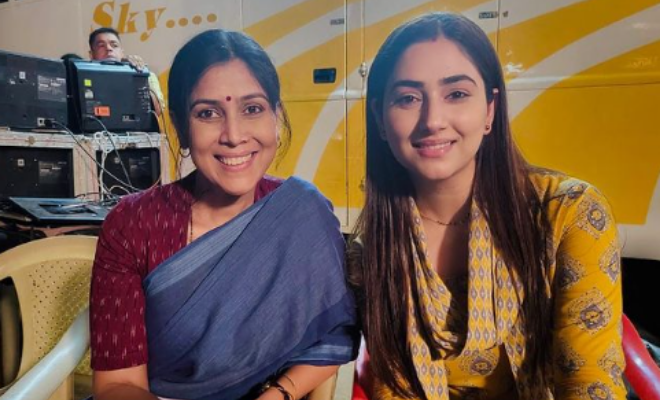 Disha Parmar Shares Photo With Sakshi Tanwar, Fans Delighted Over ‘Priya Meeting Priya’ Moment Disha Parmar Shares Photo With Sakshi Tanwar, Fans Delighted Over ‘Priya Meeting Priya’ Moment