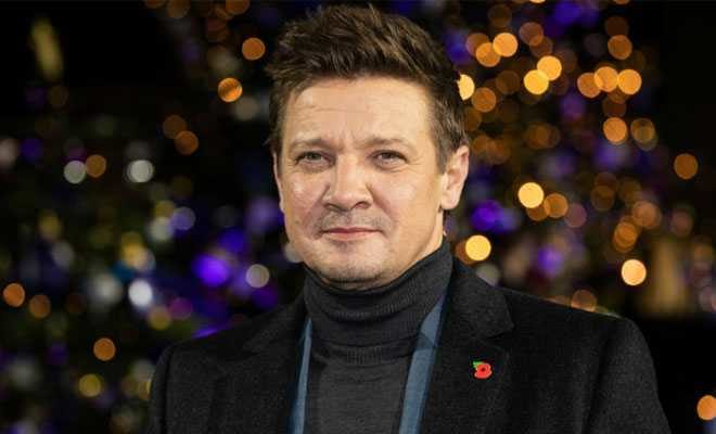 Jeremy Renner Is Relishing Indian Khana As Per His Latest Instagram Story. Akele Akele, Hawkeye?