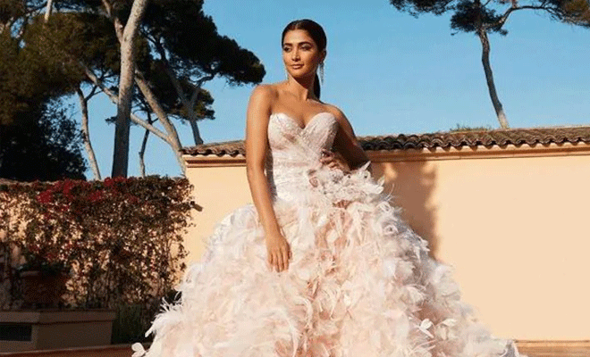 Did You Know Pooja Hegde Lost Her Luggage Before Arriving At Cannes? She Still Managed To Slay On The Red Carpet!