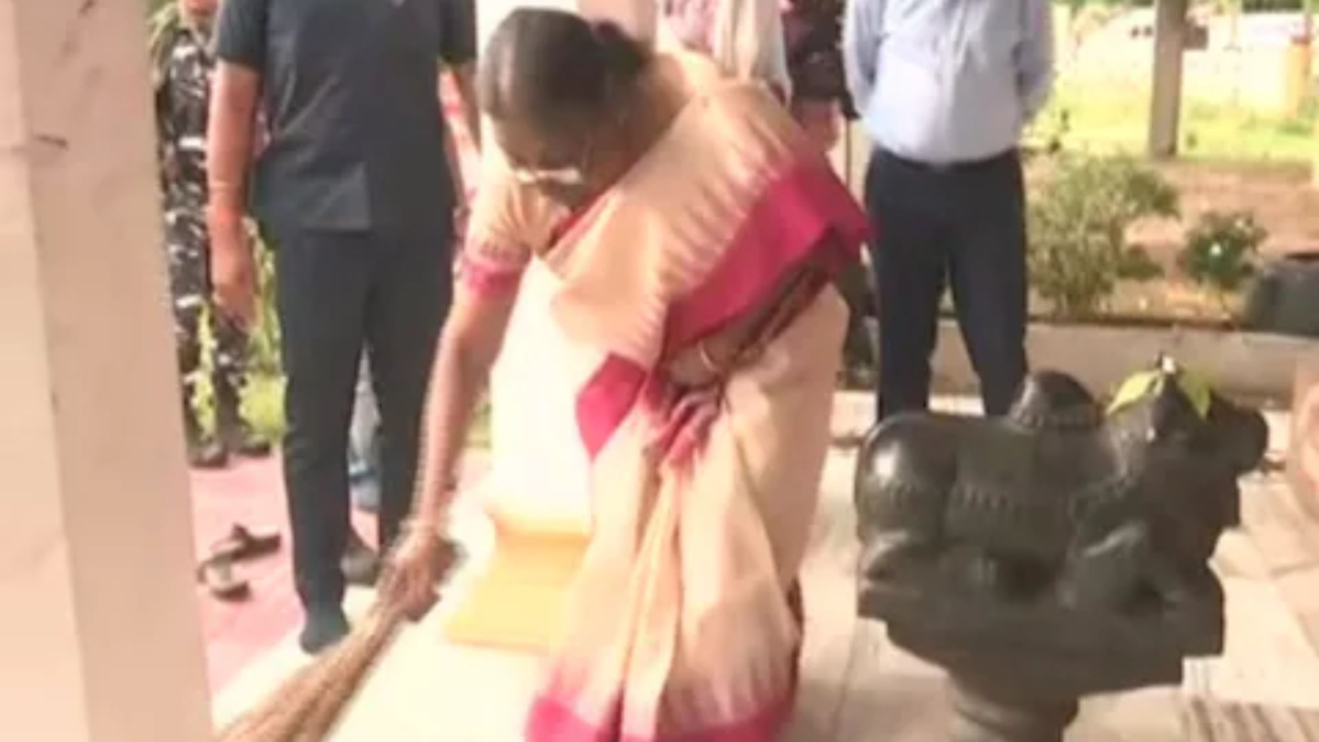 Droupadi Murmu Sweeps Temple Floor In Orissa, Visits Other Temples Before Filing Presidential Nominations In Delhi