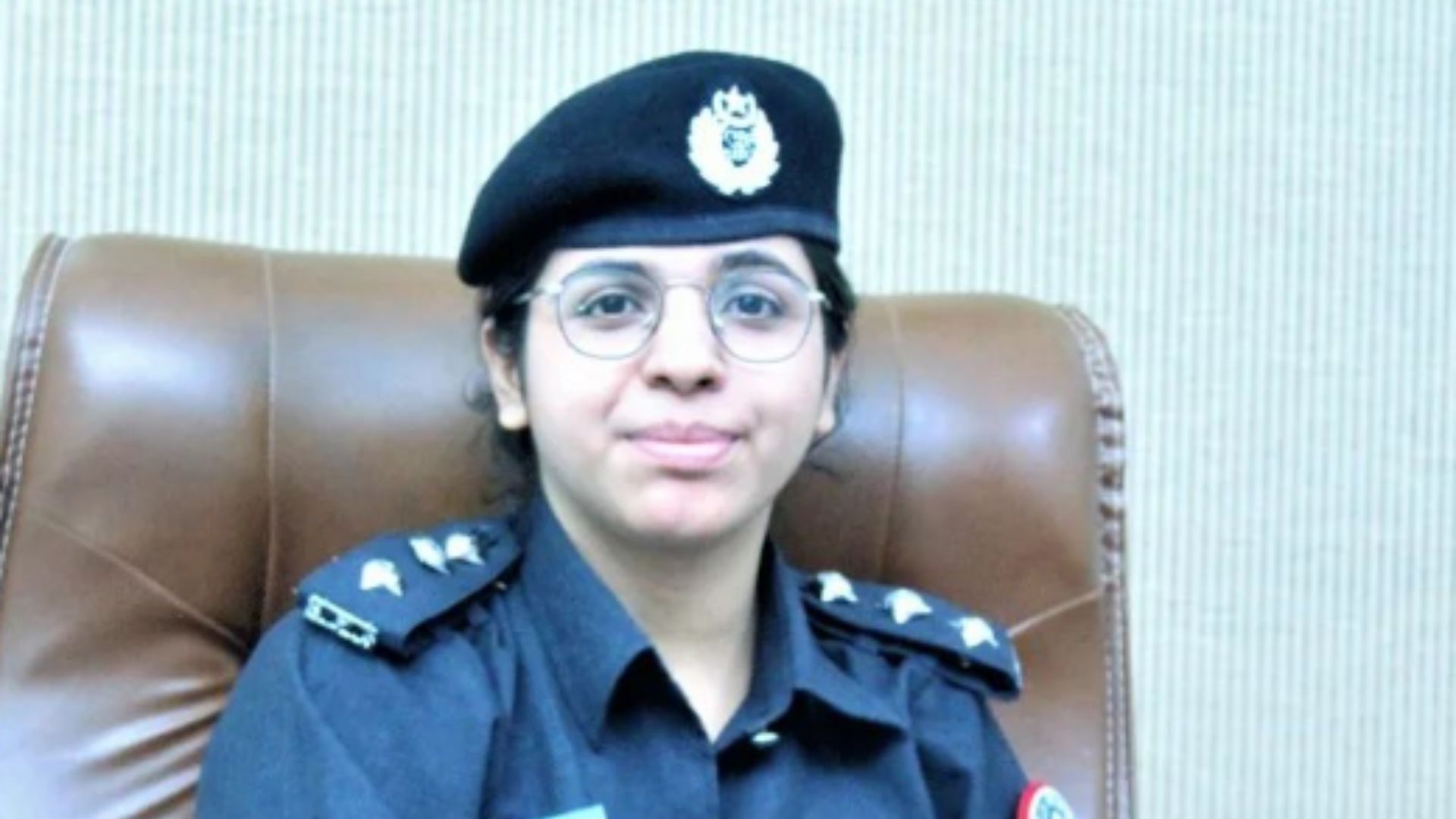 Who Is Manisha Ropeta? The First Hindu Woman To Become A Senior Cop In Pakistan