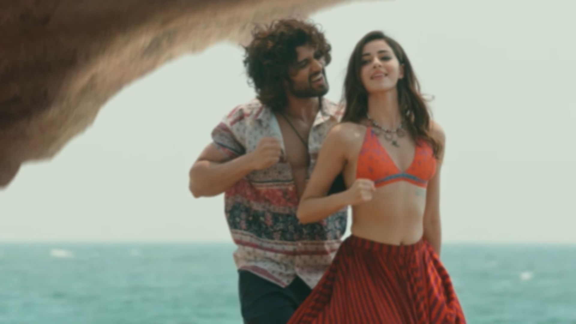 ‘Liger’ ‘Aafat’ Song Review: Vijay, Ananya Are Hot, But What Is With Those Sexist Lyrics?