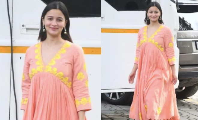 Alia Bhatt Looks Pretty In Peach As She Poses For Paps At The Airport