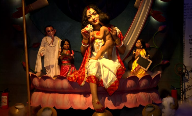This Durga Puja Pandal In Kolkata Depicts Lives Of Sex Workers In A Unique Way. We Love This!