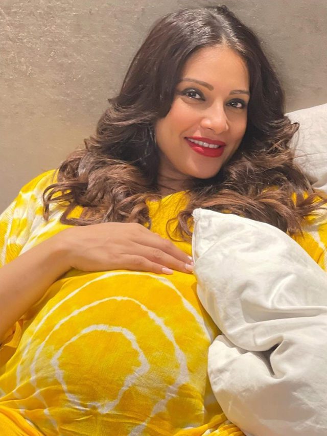 Bipasha Basu Is The Cutest Mom-To-Be In New Pics