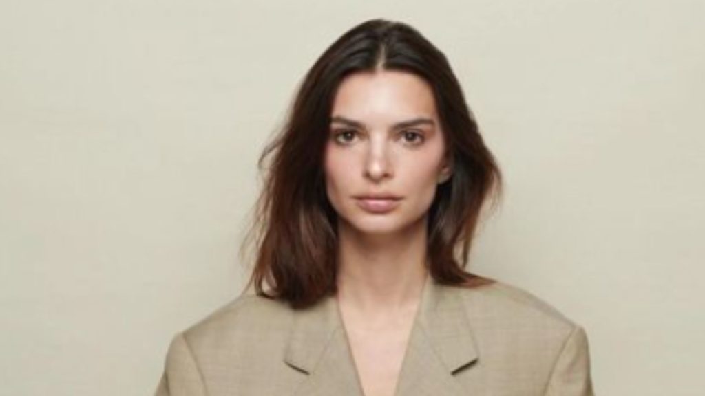 Emily Ratajkowski,Brad Pitt’s Rumoured Girlfriend, Bashes “Blonde” For Fetishizing Female Pain Emily Ratajkowski,Brad Pitt’s Rumoured Girlfriend, Bashes “Blonde” For Fetishizing Female Pain