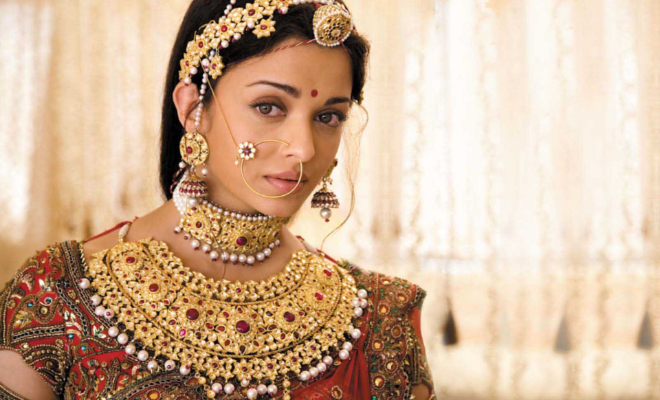 Shaadi Shopping Expenses Stressing You Out? These 5 Bridal Shopping Hacks Can Help You Save Money