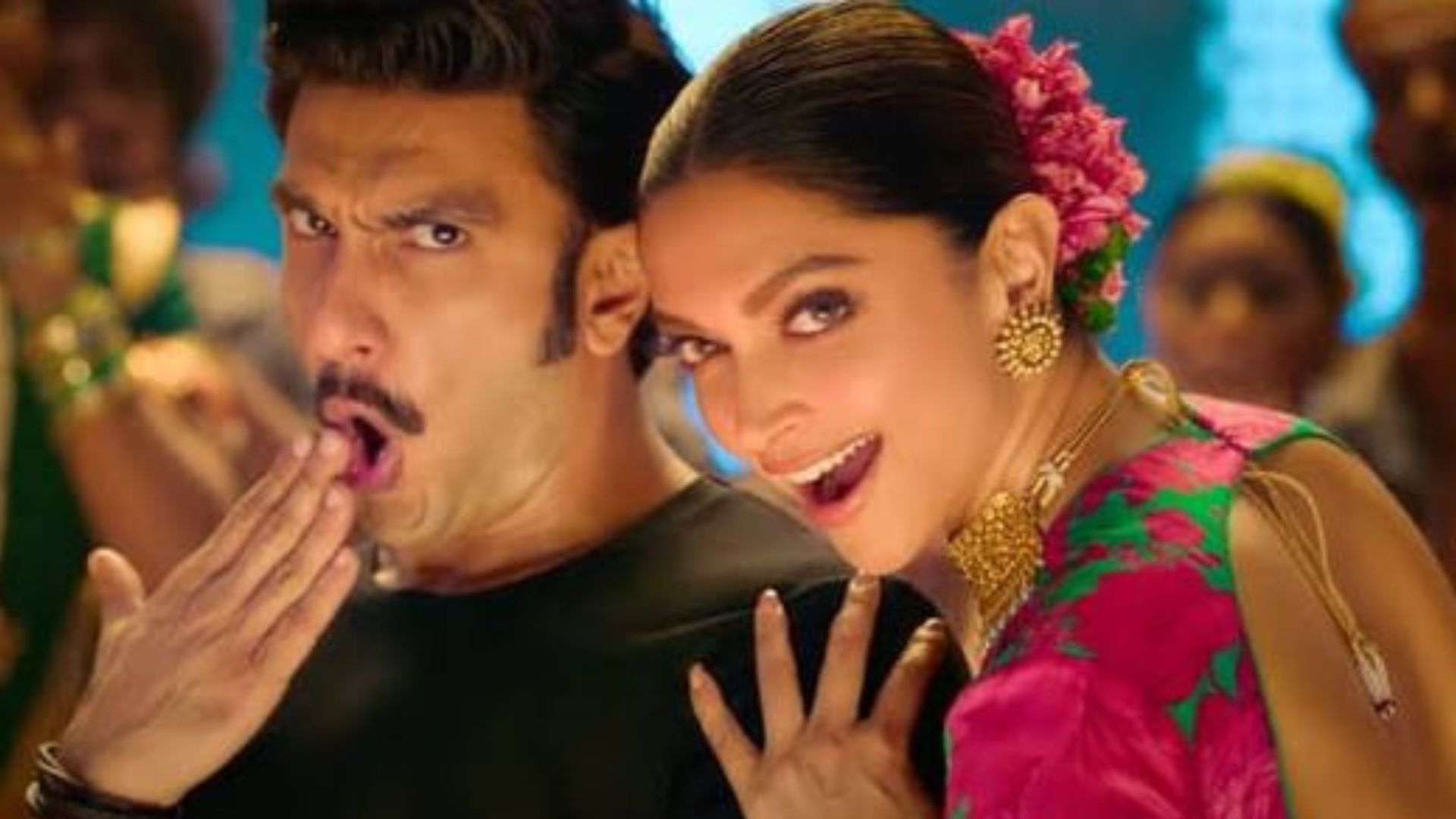 Ranveer Singh Reveals How He Built A Connection With Deepika Padukone Over The Struggle Of Being An Outsider
