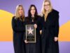 Courteney Cox Gets Hollywood Star, And Her FRIENDS Jennifer Aniston, Lisa Kudrow Were There For Her!