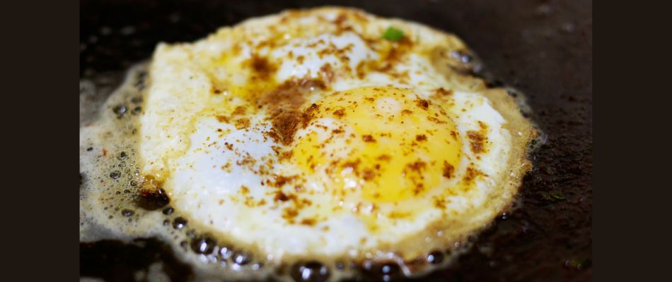malaika-arora-tasty-breakfast-recipe-creamy-egg-sandwich