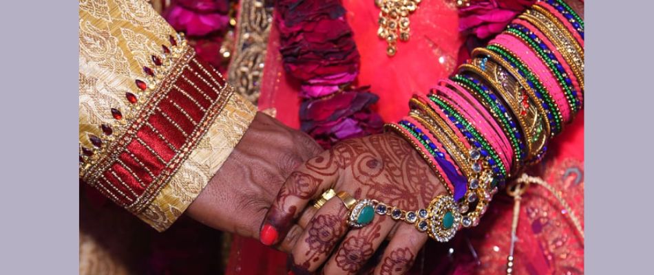 Madhya-Pradesh-Condoms-Contraceptives-pills-Gifted-To-Newlyweds-Mass-Wedding