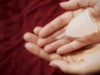 पीरियड्स के दौरान Menstrual Cup का ऐसे करें इस्तेमाल, जान ले स्टेप्स!