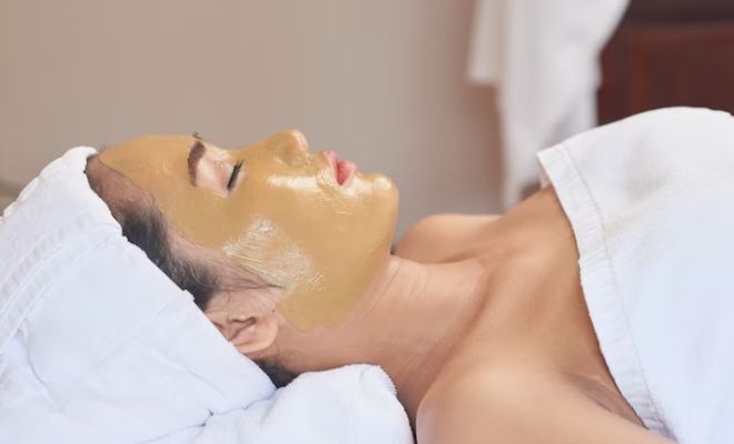 Inflamed-Skin-Skincare-Hacks-For-Instant-Relief-Cold-Compress-Sunscreen