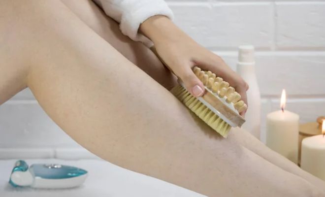 How-To-Deal-With-Strawberry-Legs-Smooth-Skin-Exfoliate-Warm-Compress