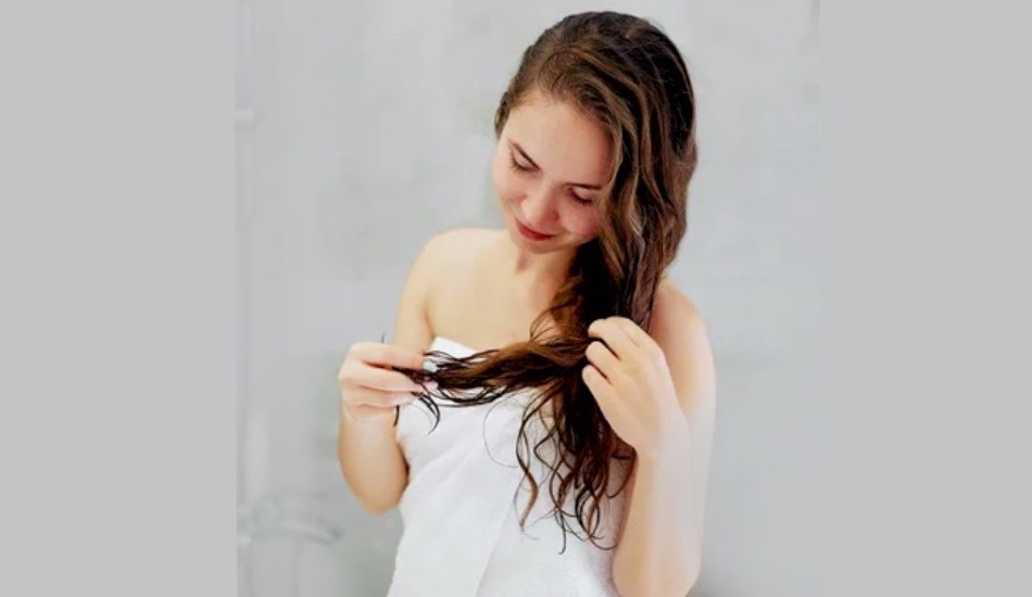What Is Bleach Bath, The New Way Of Lightening Your Hair? What Is Bleach Bath, The New Way Of Lightening Your Hair?