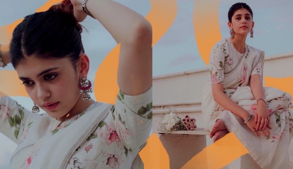 Sanjana Sanghi’s Poetic Anavila Linen Saree Is Perfect To Avoid This Garmi Sanjana Sanghi’s Poetic Anavila Linen Saree Is Perfect To Avoid This Garmi