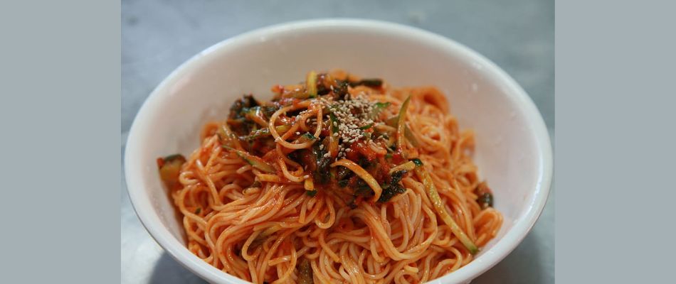 Janhvi-Kapoor-favorite-low-carb-korean-Gochujang-Noodles-recipe