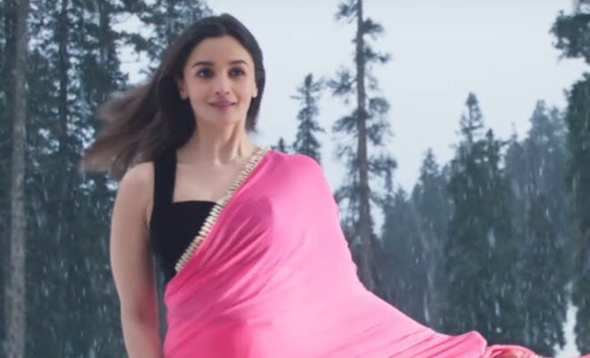 How-To-Do-Alia-Bhatt-Pastel-Coral-Outfit-Makeup-From-Tum-Kya-Mile-Rocky-Aur-Rani-Kii-Prem-Kahaani