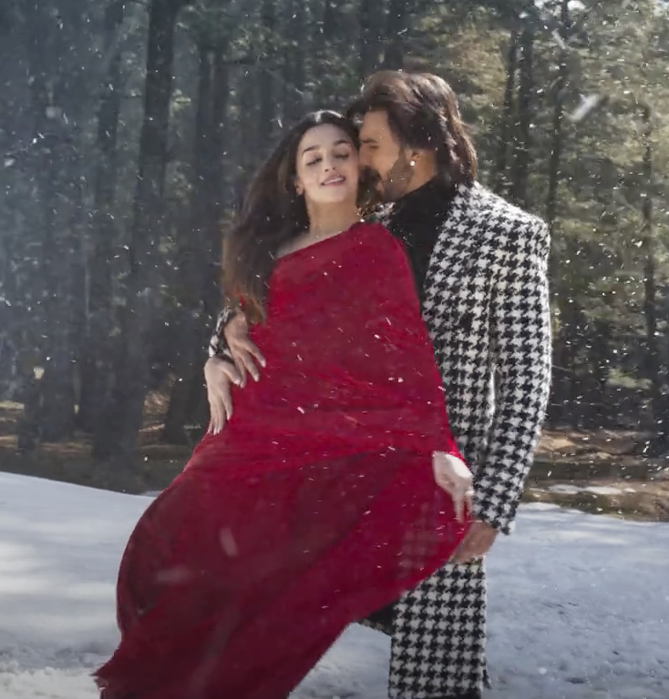 alia-bhatt-rocky-aur-rani-kii-prem-kahaani-teaser-saree-karan-johar