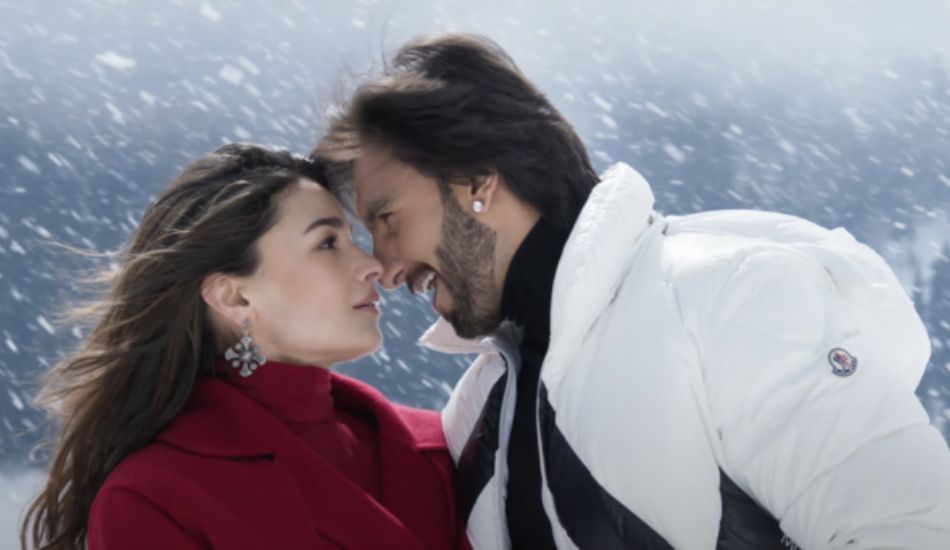 Tum Kya Mile: We’re In Love With Arijit Singh’s Vocals, And A Mesmerising Ranveer And Alia In Rocky Aur Rani Song