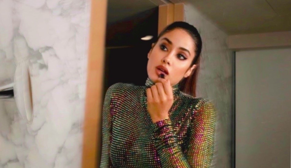 7 Lipstick Hacks To Level Up Your Makeup Game And Look Like A Star 7 Lipstick Hacks To Level Up Your Makeup Game And Look Like A Star