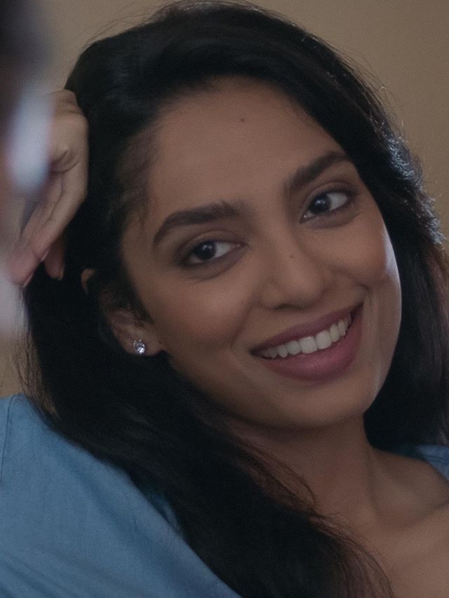 Sobhita-Dhulipala-Made-In-Heaven-No-Makeup-Minimal-Look-Dewy-Face-Concealer