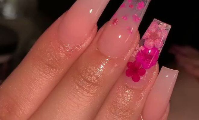 Acrylic-Clear-Gel-Nail-Art-Ideas-To-Try-Glitter-Marble