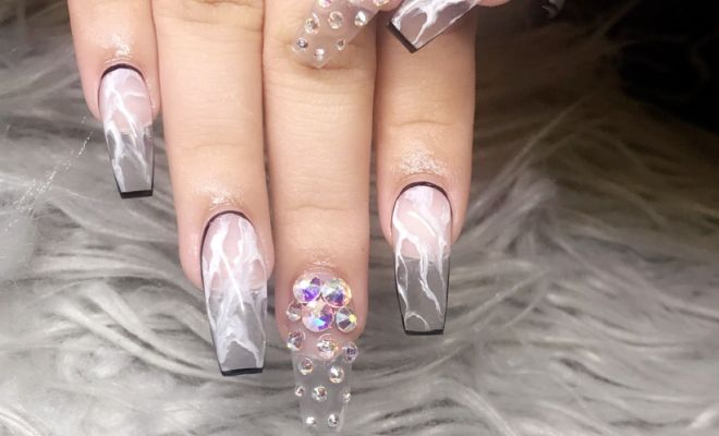 Acrylic-Clear-Gel-Nail-Art-Ideas-To-Try-Glitter-Marble 