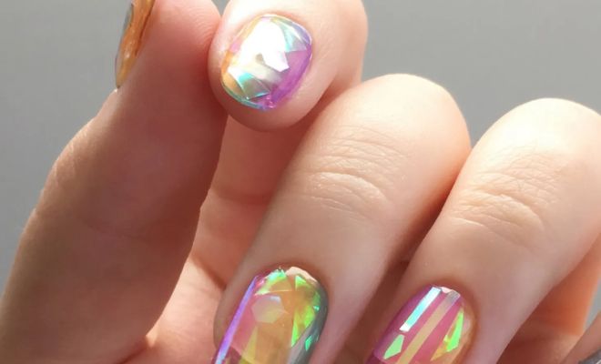 Acrylic-Clear-Gel-Nail-Art-Ideas-To-Try-Glitter-Marble 