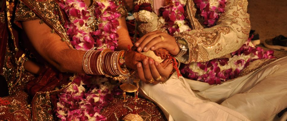 Down-Syndrome-Couple-had-special-monsoon-wedding-in-pune-tamil-maharshtrian-see-pics