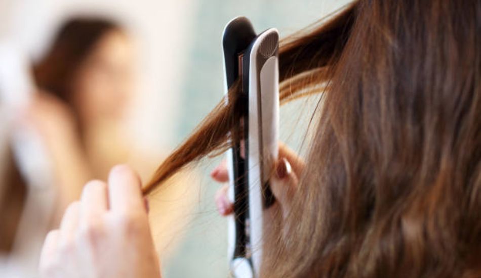 5 Things To Keep In Mind If You Love Straightening Your Hair Everyday 5 Things To Keep In Mind If You Love Straightening Your Hair Everyday
