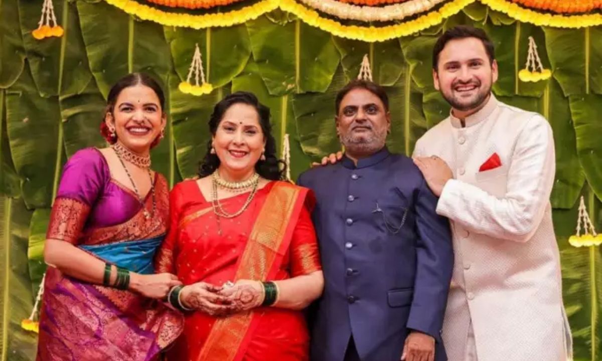 Marathi-actor-siddharth-chandekar-arranges-second-marriage-mother-wife-mitali-mayekar-got-emotional