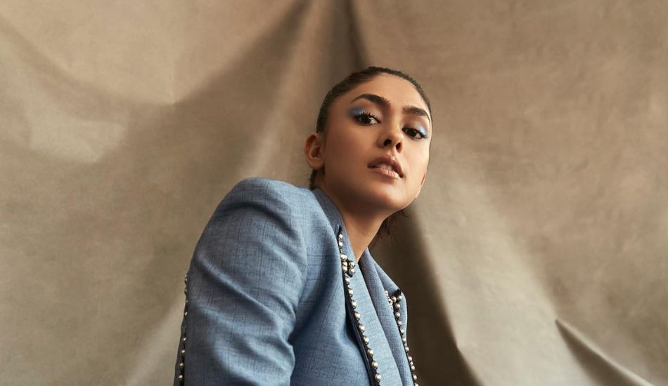 Made In Heaven Star Mrunal Thakur’s Top 5 Makeup Looks We Can’t Get Enough Of Made In Heaven Star Mrunal Thakur’s Top 5 Makeup Looks We Can’t Get Enough Of