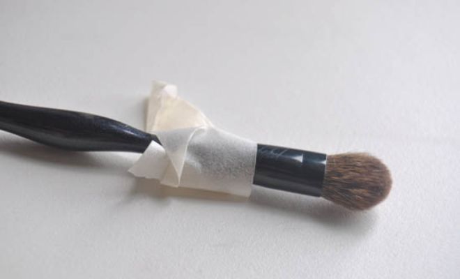 how-to-fix-broken-damaged-makeup-products-tips-compact-powders-lipsticks 