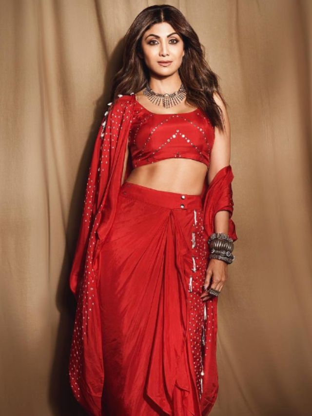 Fashionista Shilpa Shetty Serves Gorgeous Lewks That Make Us Sukhee!