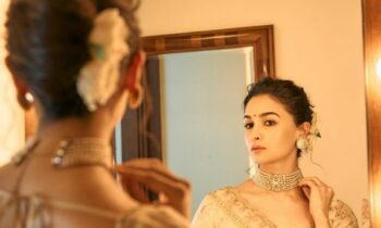 How-To-Recreate-Alia-Bhatt-National-Award-Winning-French-Twist-Bun-Amit-Thakur