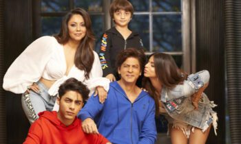 shah-rukh-khan-gauri-khan-aryan-khan-abram-suhana-family-picture
