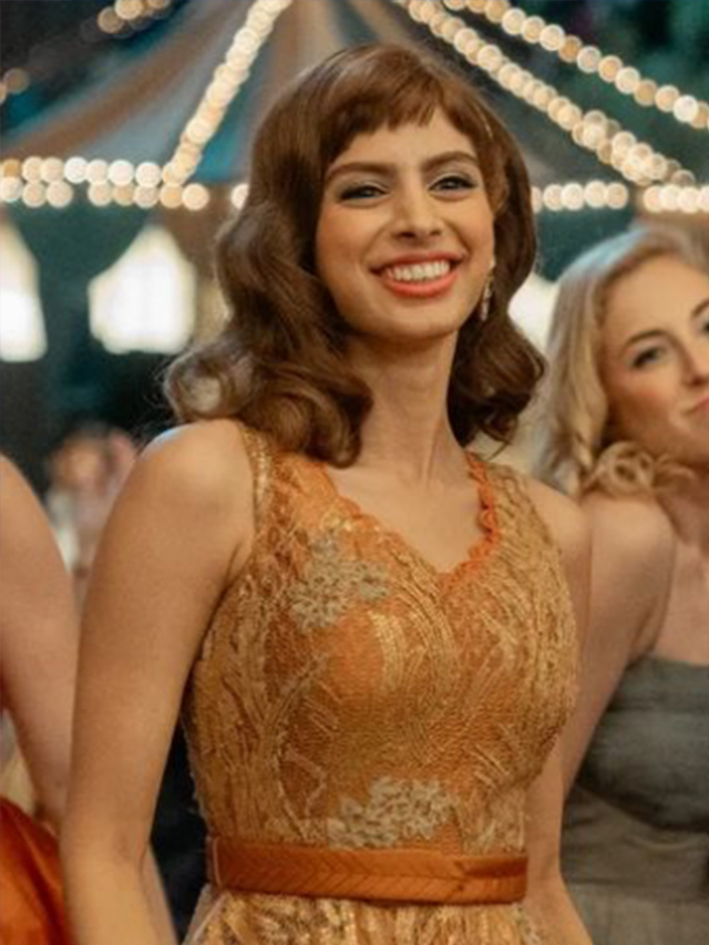 Retro Chic Style Returns With The Archies Trailer Ft. Khushi Kapoor