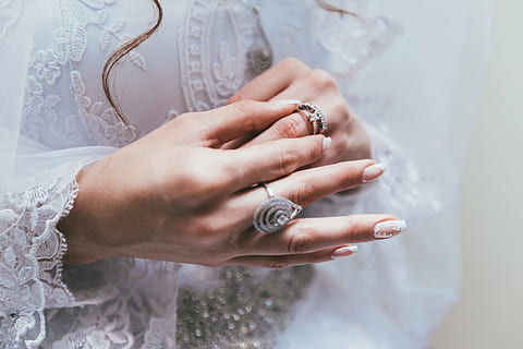 Are Anxiety Rings Worth The Hype? Here’s How This Fashionable Accessory Can Affect Your Mental Health