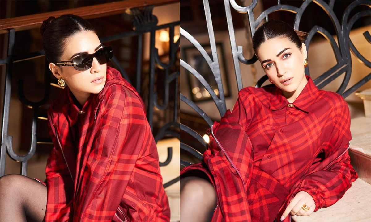 It’s A Check Mate For Kriti Sanon In This Burberry Set For Teri Baaton Mein Aisa Uljha Jiya Promotions! It’s A Check Mate For Kriti Sanon In This Burberry Set For Teri Baaton Mein Aisa Uljha Jiya Promotions!