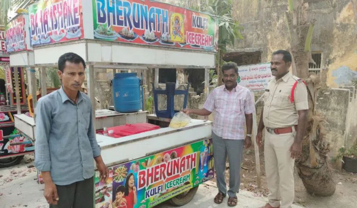 Hawker In Telangana Masturbates And Mixes Semen With Ice Cream To Sell Gets Arrested. That’s So Disgusting!