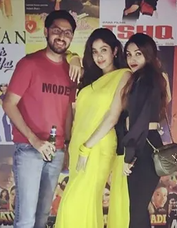 Times-Janvi-Kapoor-Paid-Tribute-To-Sridevi-Channeling-Her-Iconic-Looks-Chandni-Umang-Show