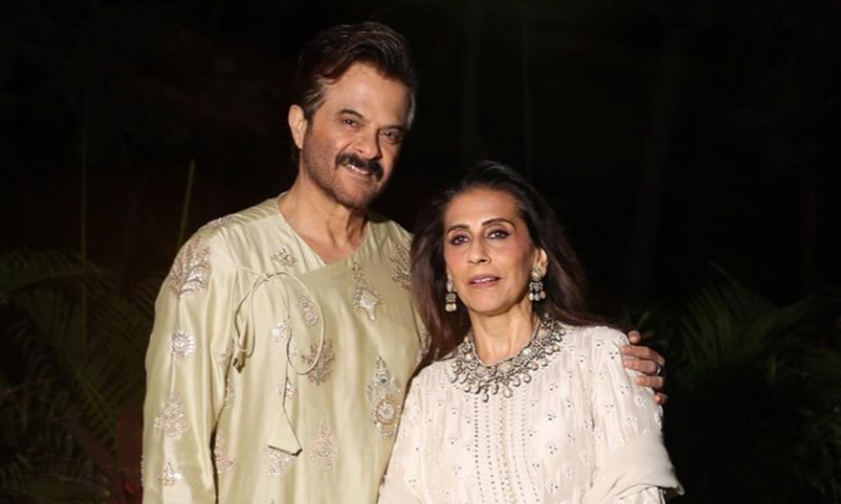Anil Kapoor Reveals Wife Sunita Kapoor Paid Bills During Their Dating Days. Supportive Partners Are So Important! Anil Kapoor Reveals Wife Sunita Kapoor Paid Bills During Their Dating Days. Supportive Partners Are So Important!