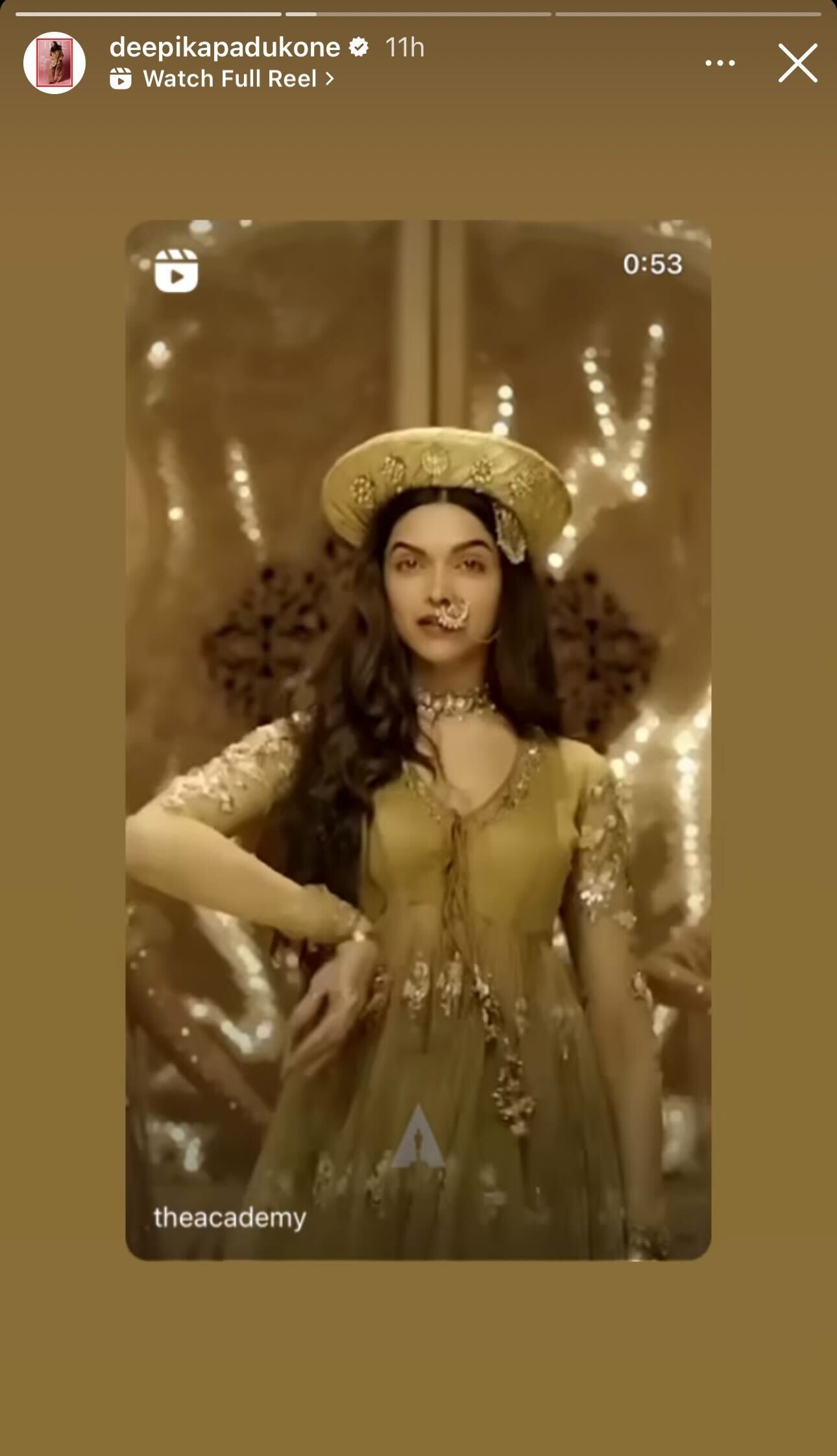 Deepika-padukone-mastani-dance-paid-tribute-by-the-academy-husband-ranveer-singh-is-mesmerised 